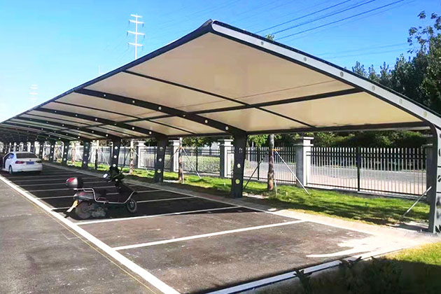 膜結(jié)構(gòu)車(chē)棚廠(chǎng)家在膜建筑設(shè)計(jì)中要綜合考慮運(yùn)用